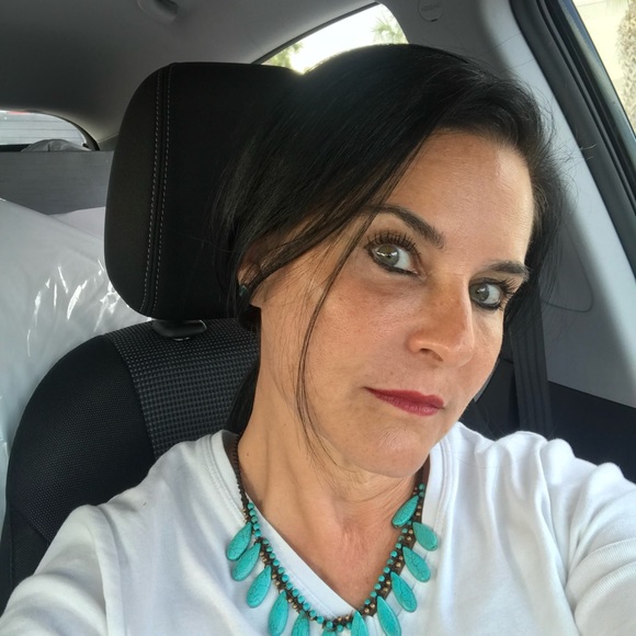 Meet the Posher Other - Meet your Posher, Tara
